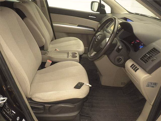 MAZDA MPV