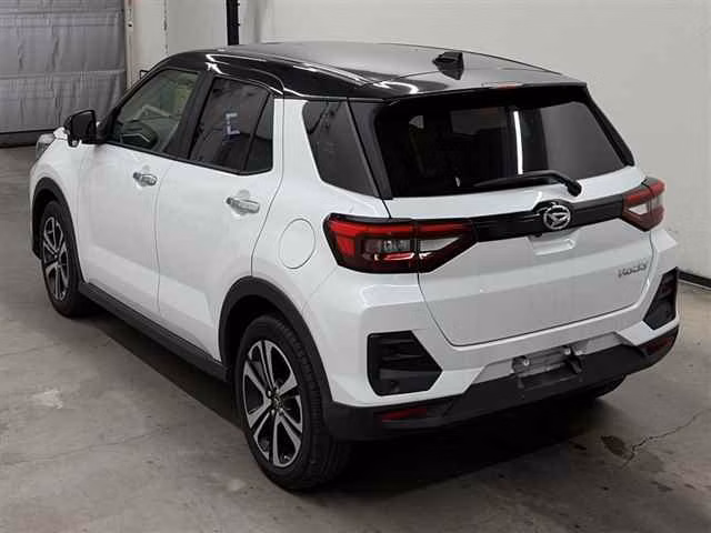 DAIHATSU ROCKY