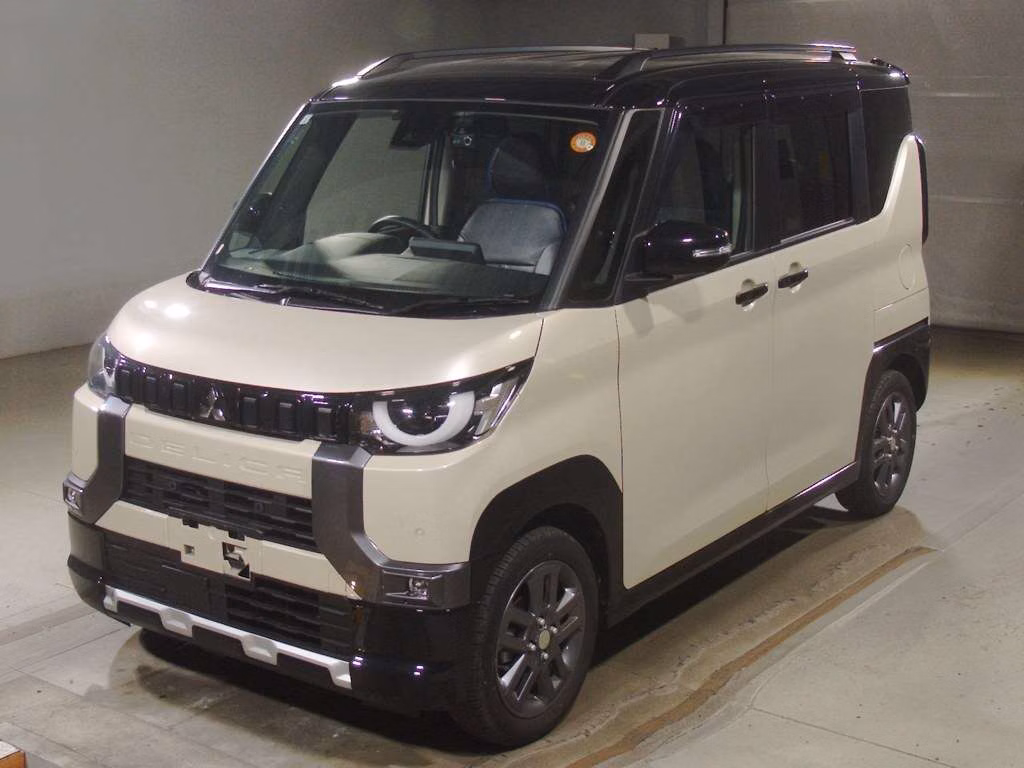 MITSUBISHI DELICA MINI
