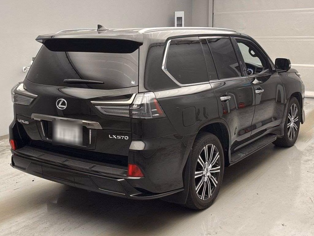 LEXUS LX570