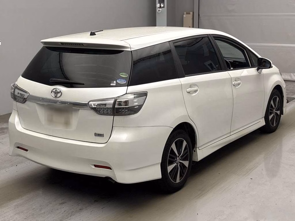 TOYOTA WISH