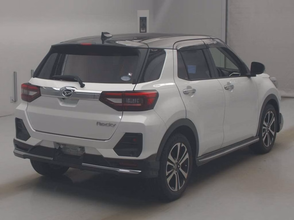 DAIHATSU ROCKY