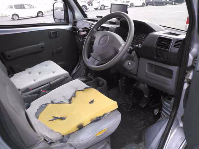 MITSUBISHI MINICAB
