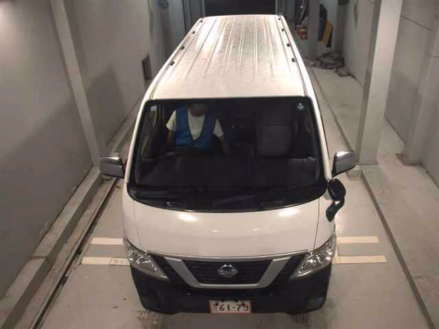 NISSAN NV350 CARAVAN