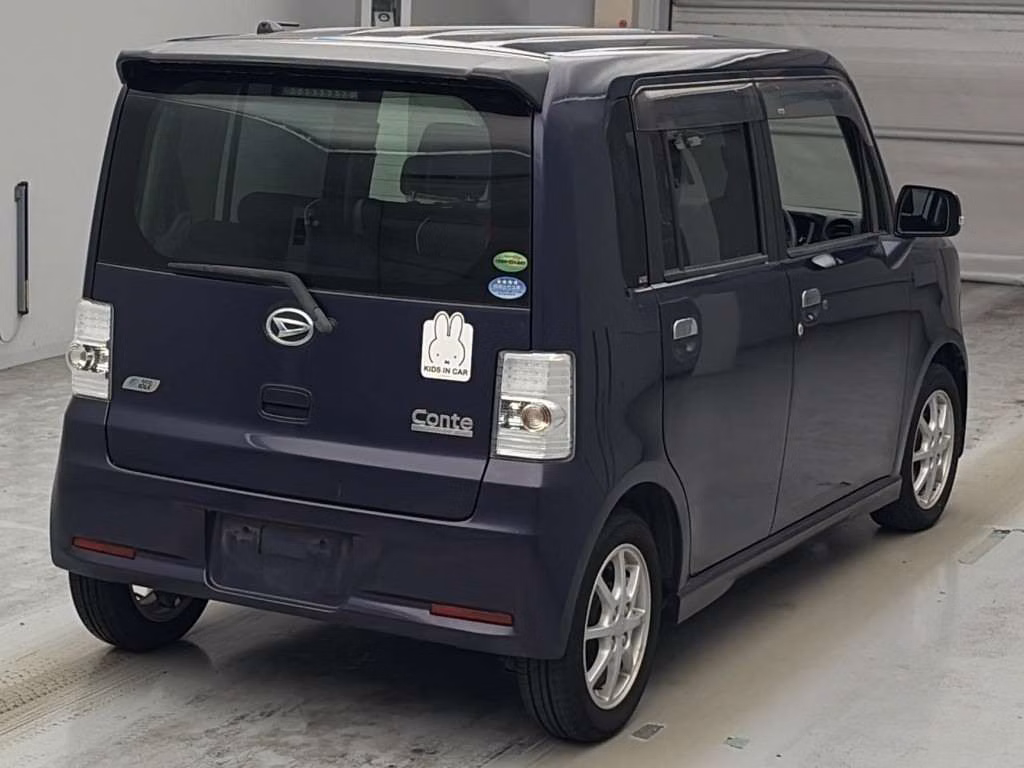 DAIHATSU MOVE CONTE
