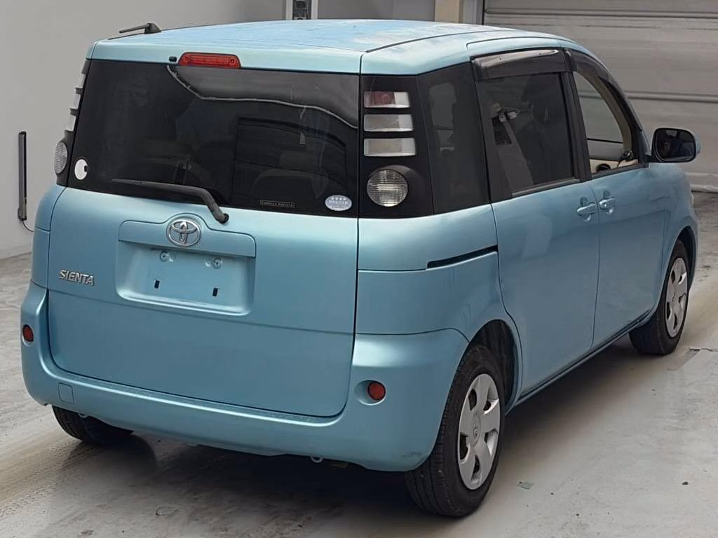 TOYOTA SIENTA