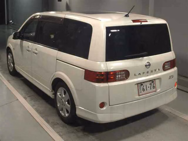 NISSAN LAFESTA