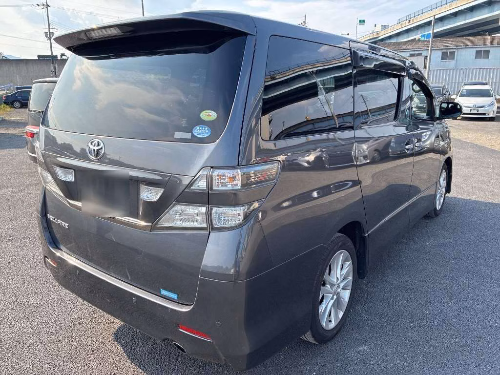 TOYOTA VELLFIRE