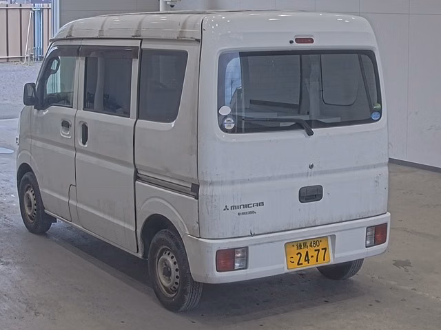 MITSUBISHI MINICAB