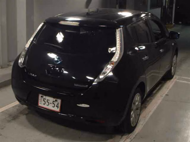 NISSAN LEAF