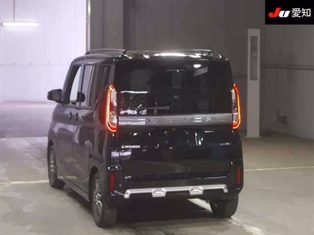 MITSUBISHI DELICA MINI