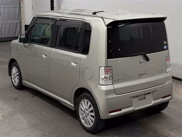 DAIHATSU MOVE CONTE