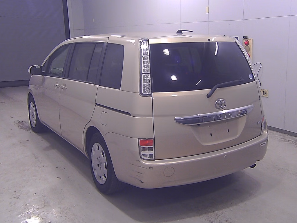 TOYOTA ISIS