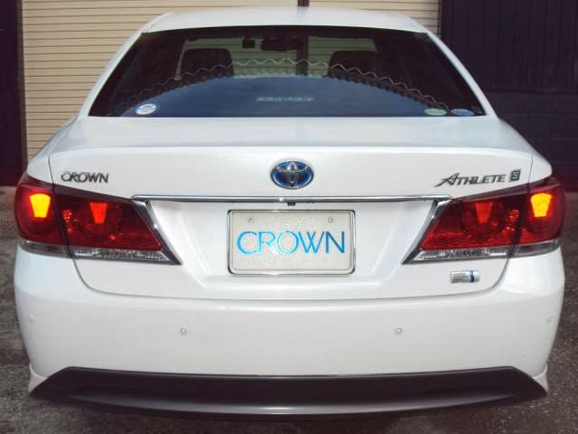 TOYOTA CROWN
