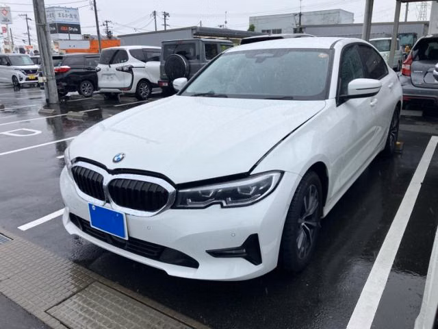 BMW 3-SERIES