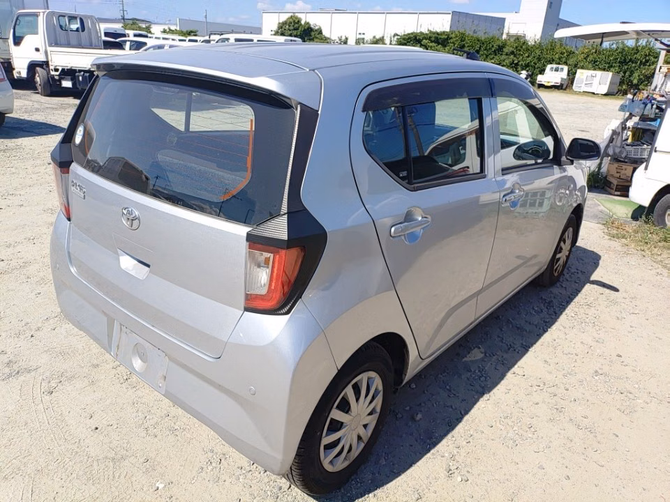 TOYOTA PIXIS EPOCH
