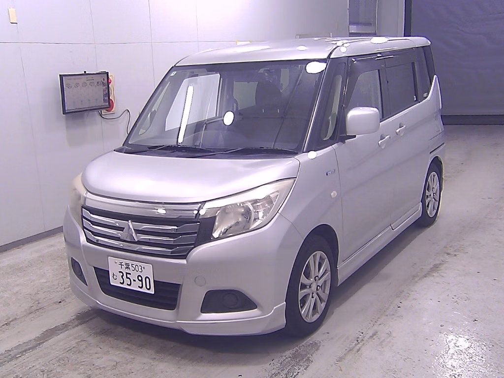 MITSUBISHI DELICA D:2