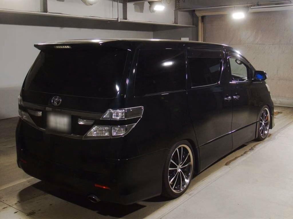 TOYOTA VELLFIRE