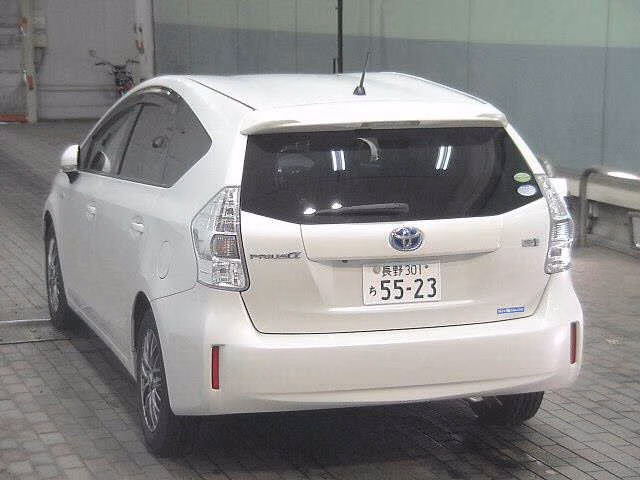 TOYOTA PRIUS ALPHA