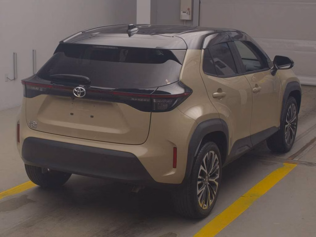 TOYOTA YARIS CROSS