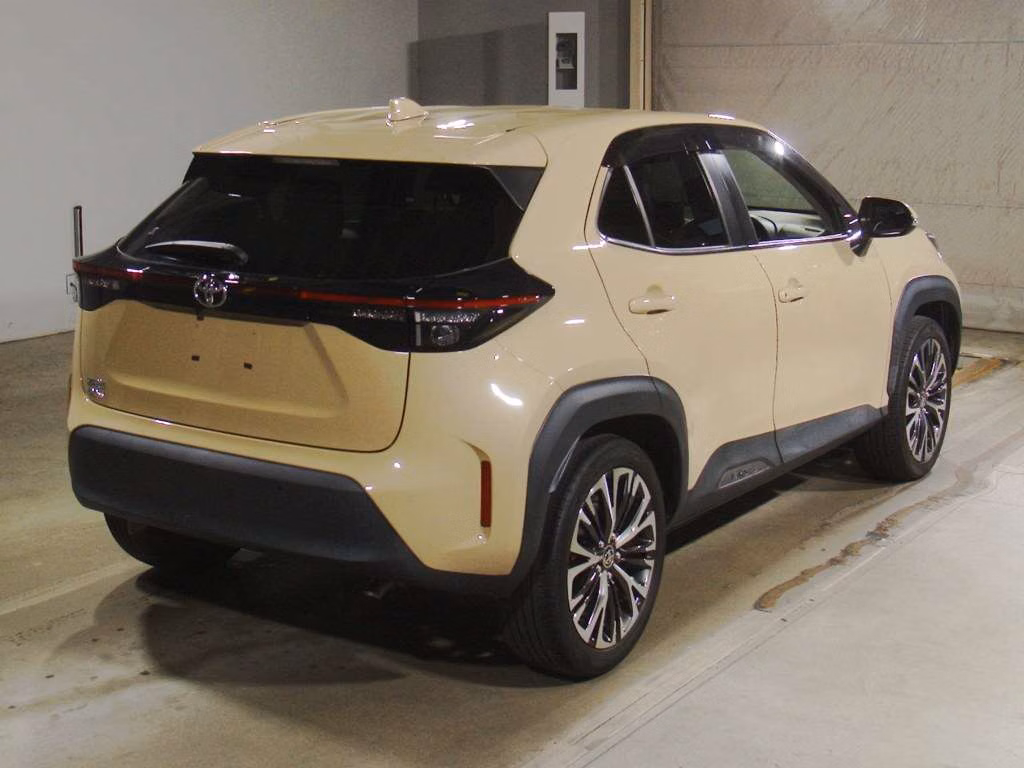 TOYOTA YARIS CROSS