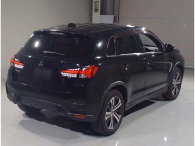 MITSUBISHI RVR
