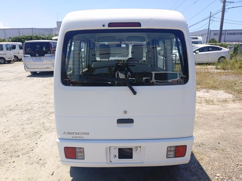 MITSUBISHI MINICAB