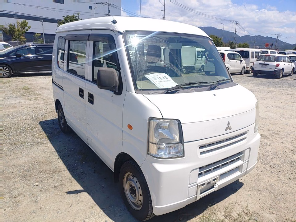 MITSUBISHI MINICAB