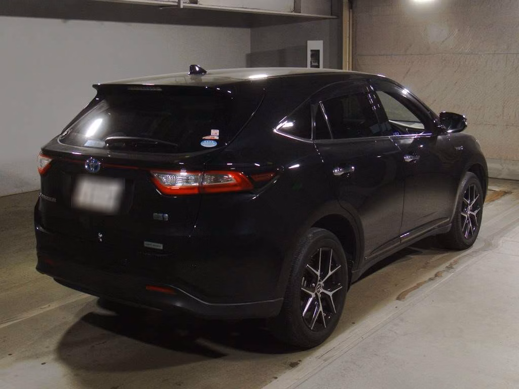 TOYOTA HARRIER