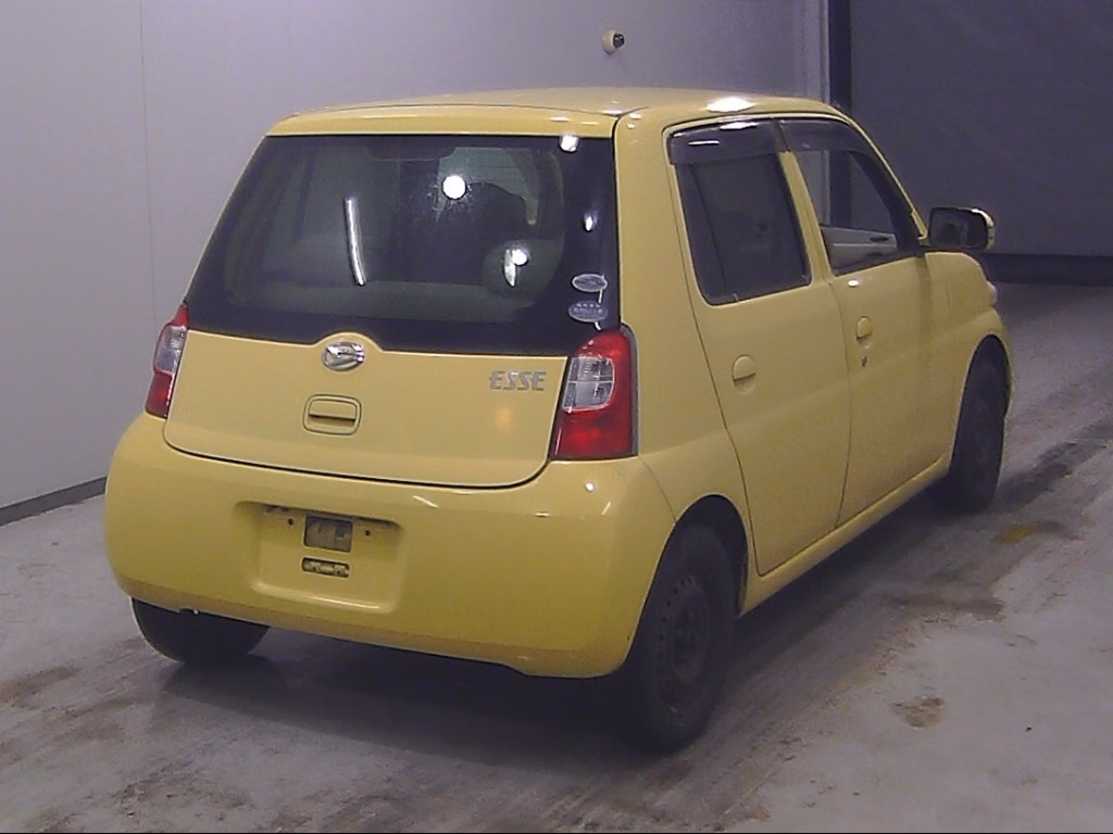 DAIHATSU ESSE