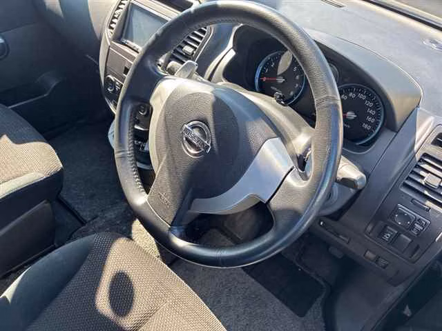 NISSAN LAFESTA
