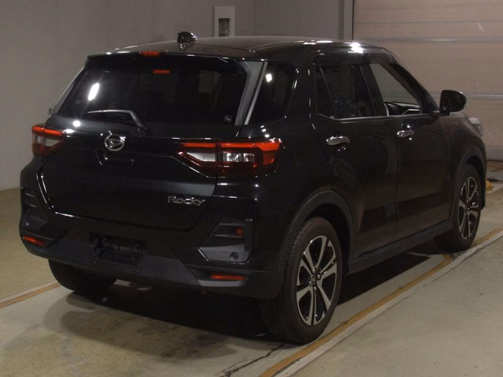 DAIHATSU ROCKY