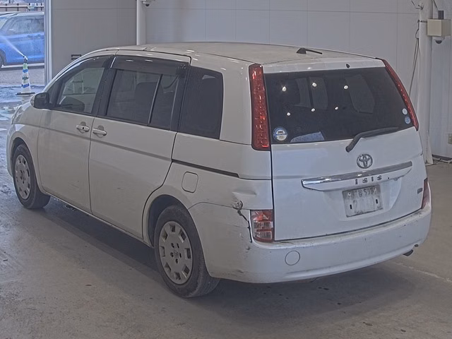 TOYOTA ISIS