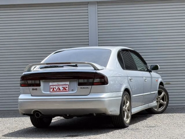 SUBARU LEGACY B4