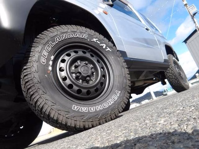 MITSUBISHI PAJERO MINI