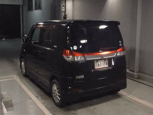 MITSUBISHI DELICA D:2