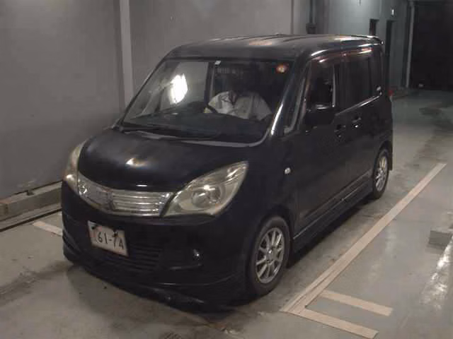 MITSUBISHI DELICA D:2