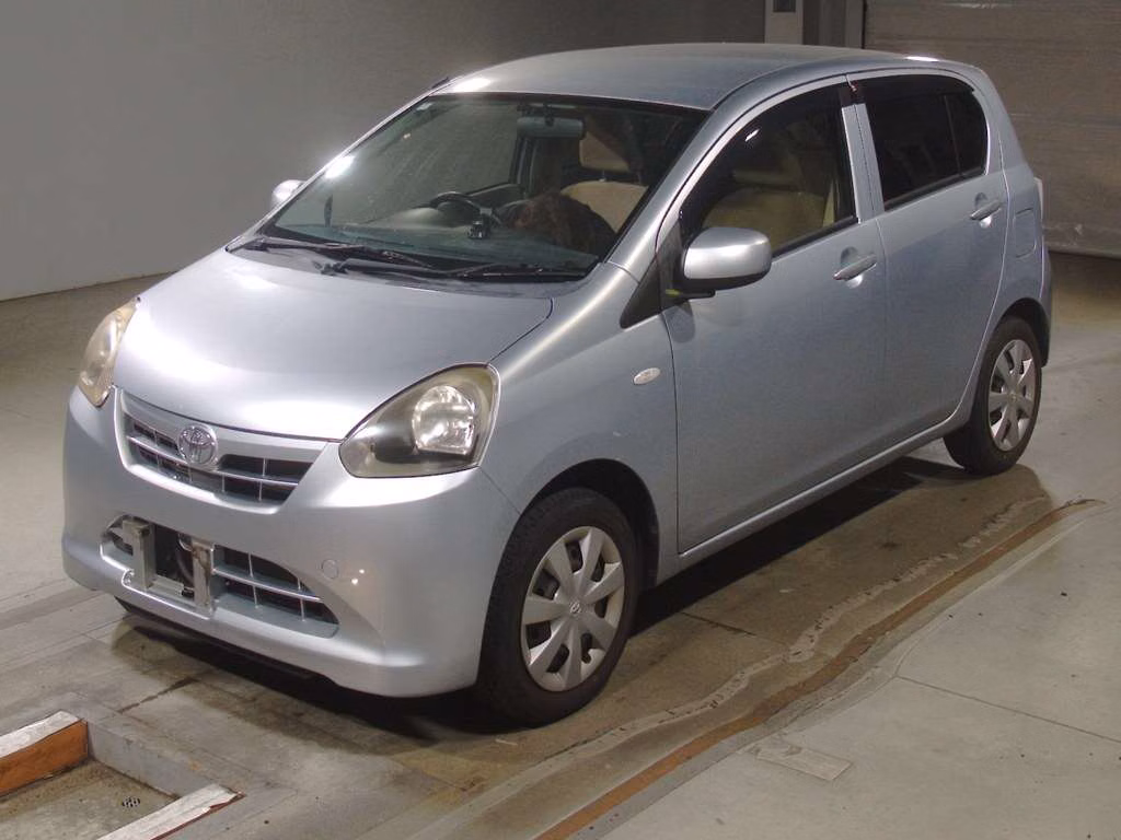 TOYOTA PIXIS EPOCH