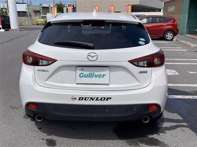 MAZDA AXELA