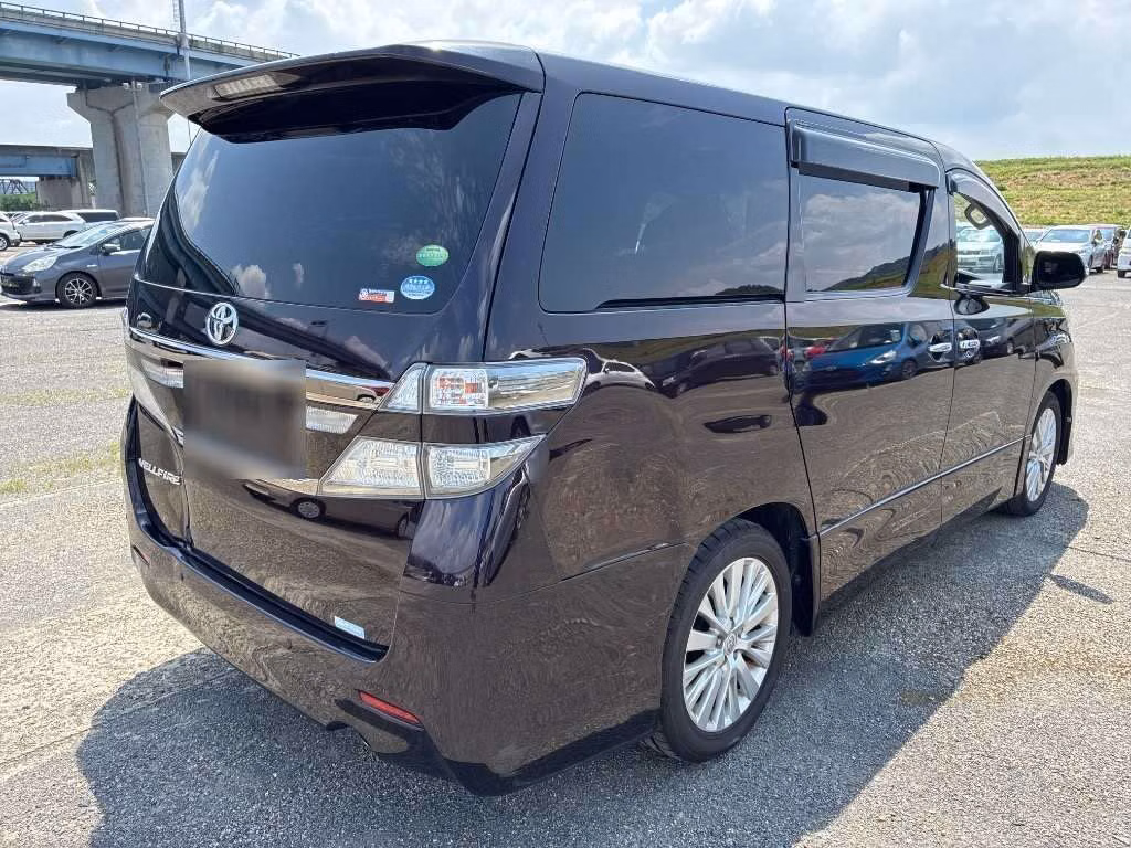 TOYOTA VELLFIRE
