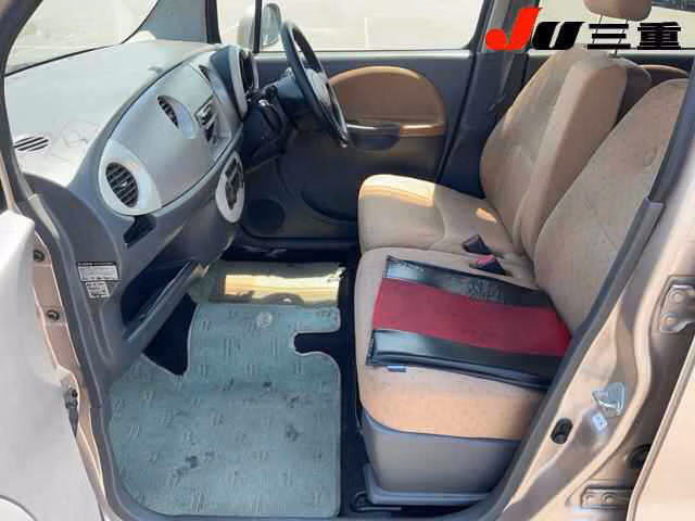 DAIHATSU MOVE LATTE