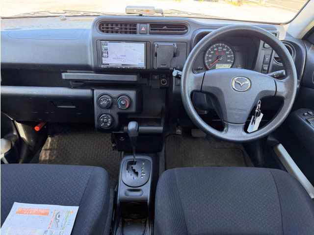 MAZDA FAMILIA