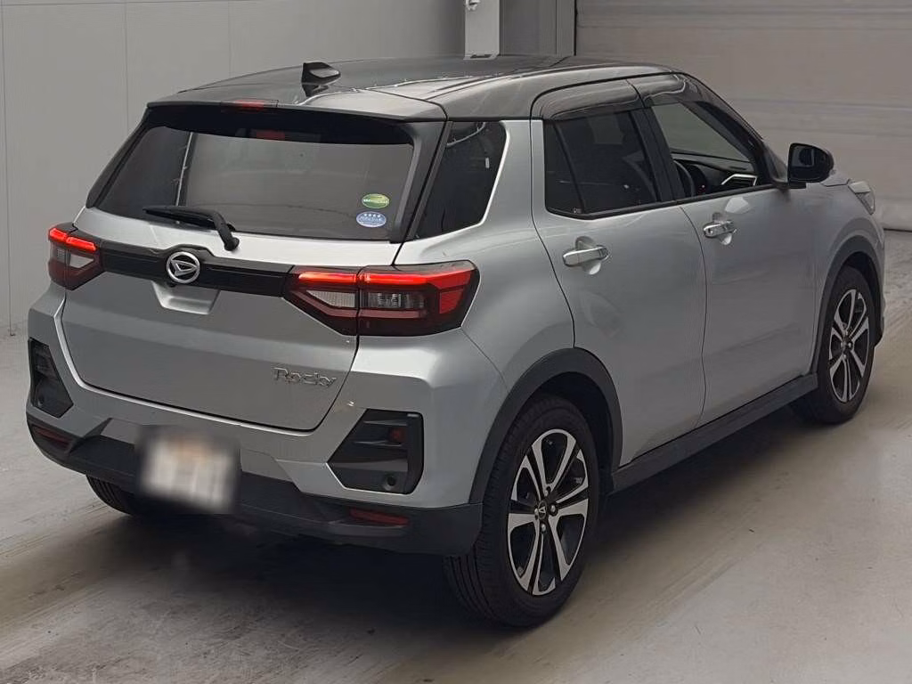 DAIHATSU ROCKY