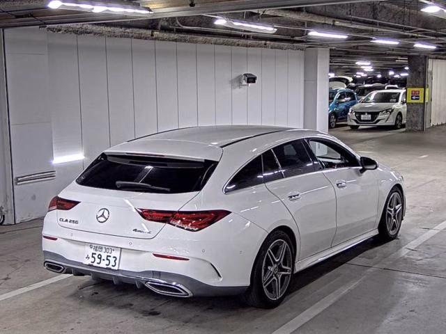 MERCEDES-BENZ CLA-CLASS