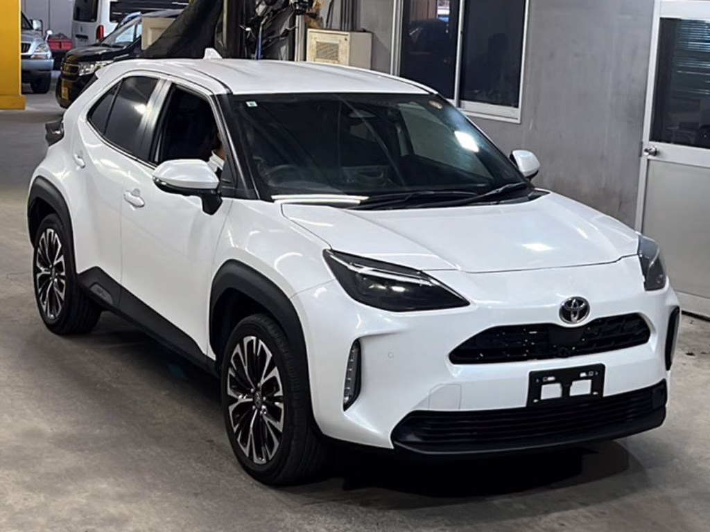 TOYOTA YARIS CROSS