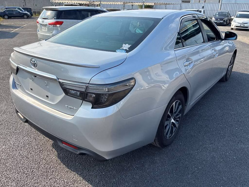 TOYOTA MARK X