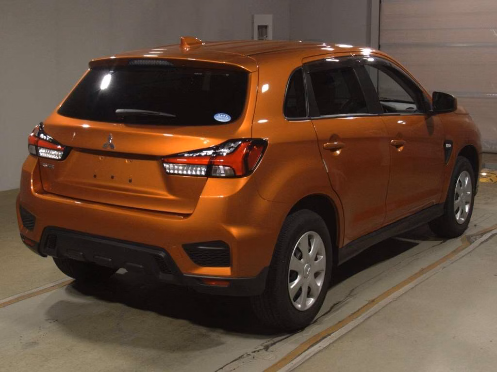 MITSUBISHI RVR