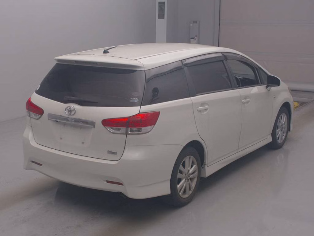 TOYOTA WISH