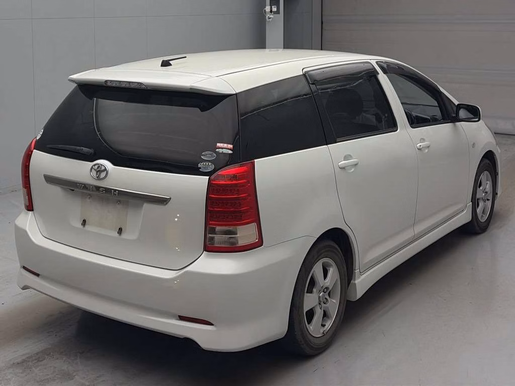 TOYOTA WISH