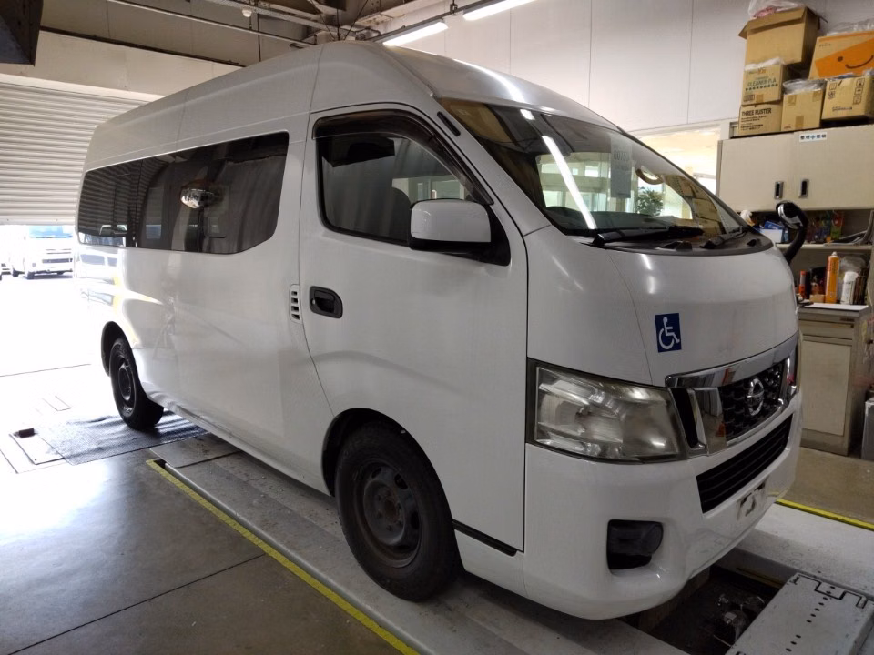 NISSAN NV350 CARAVAN